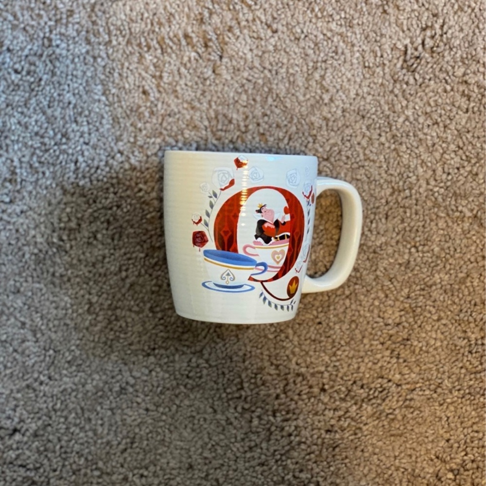 Villains Queen of Hearts Mug